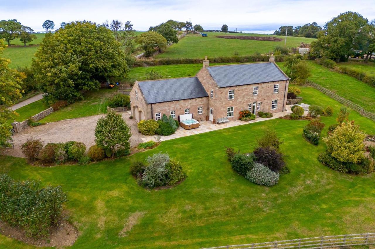 Tinkers Folly Villa Harrogate Exterior photo