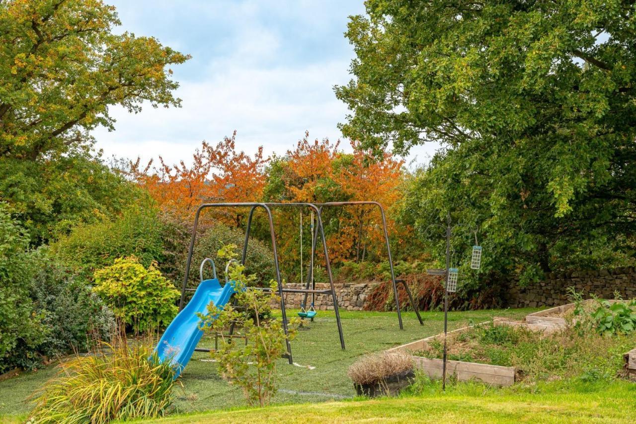 Tinkers Folly Villa Harrogate Exterior photo