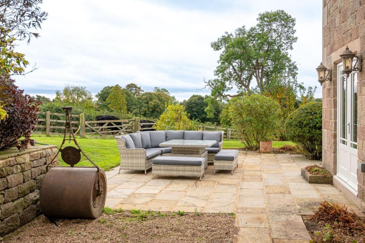 Tinkers Folly Villa Harrogate Exterior photo