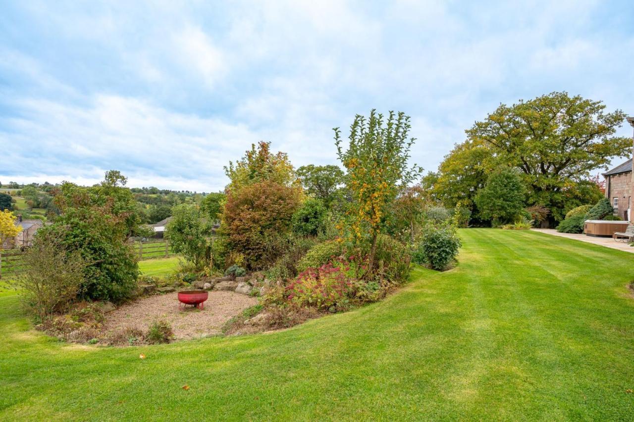 Tinkers Folly Villa Harrogate Exterior photo